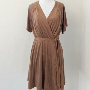 NWT Miss Me Wrap Dress Faux Sued Short Sleeve Lined Mini Brown Cocoa Sz Small